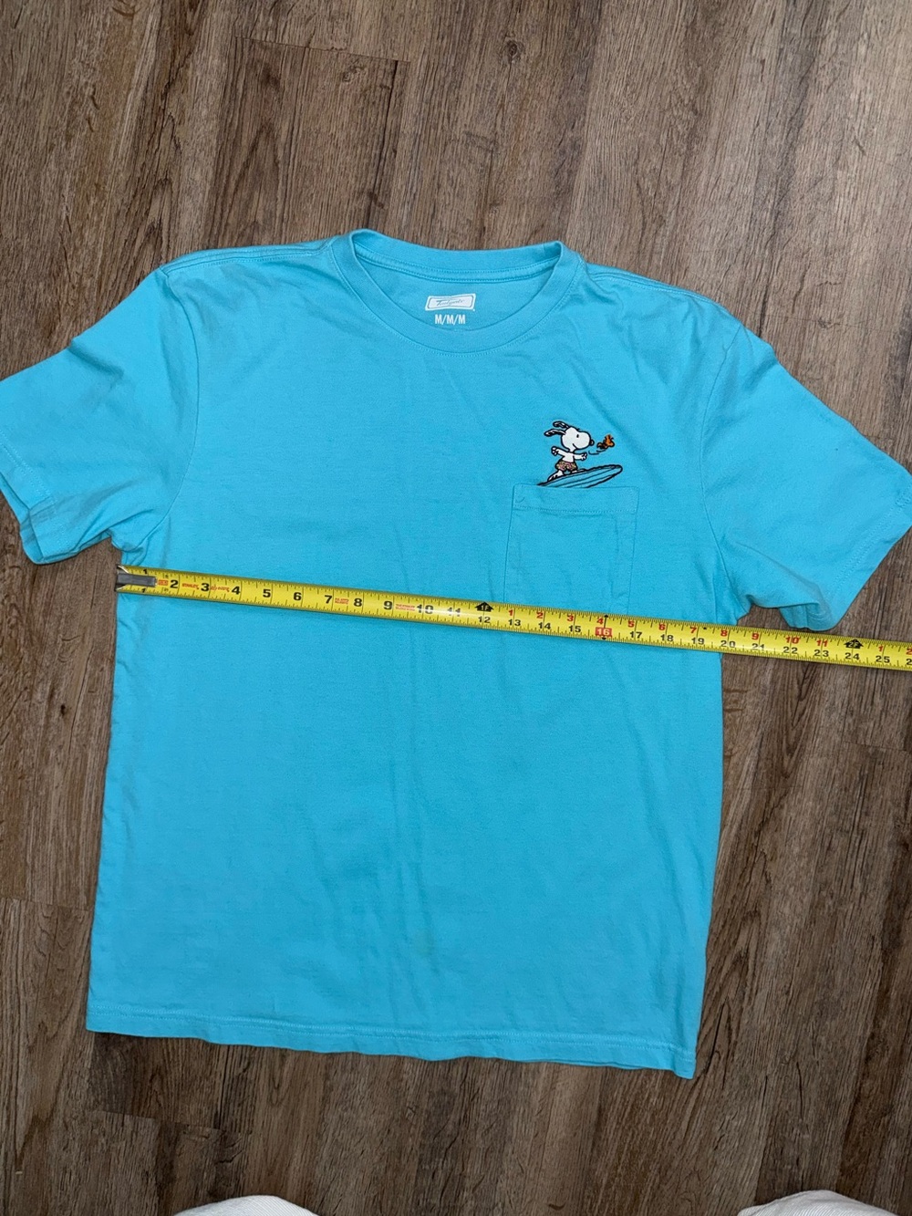 American Eagle • Tailgate Snoopy Surfing Tee - Picture 5 of 7